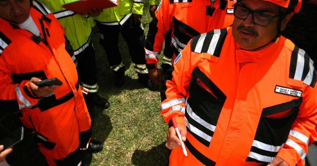 Los buscaron toda la noche con linternas: hallan a la 1:00 de la madrugada a 14 extraviados, nueve de ellos niños, en San Pedro Ayampuc