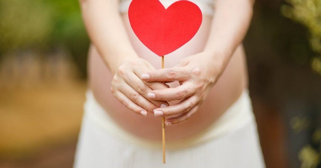 Assim nasce um bebê: as fases do parto, os casos excepcionais e os mitos que circulam nas redes