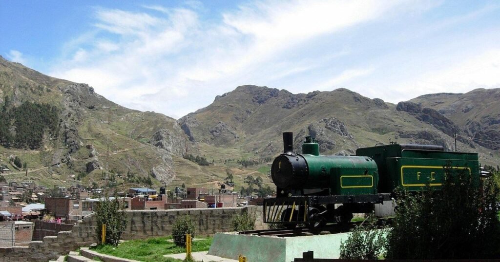 El Tren Macho cumple 100 años y vuelve a rodar: será gratis y para muchos pueblos al otro lado del Mantaro es la única forma de viajar